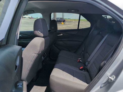 Used 2024 Chevrolet Equinox LT FWD image 23
