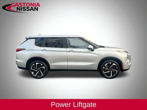 Used 2024 Mitsubishi Outlander SE image 10