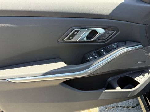 Certified 2023 BMW 330i Sedan w/ Premium Package RWD image 17