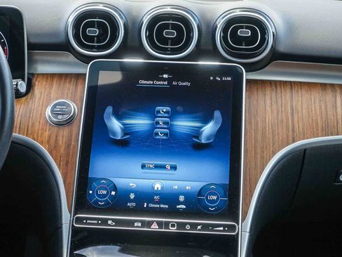 Used 2025 Mercedes-Benz C 300 4MATIC Sedan image 13