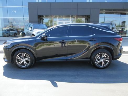 Used 2024 Lexus RX 350 Premium w/ Convenience Package AWD/4WD image 3