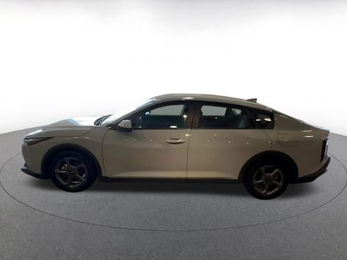 Used 2025 Kia K4 LXS image 7