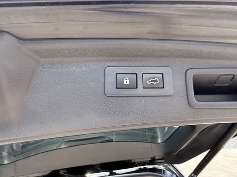Used 2021 Subaru Forester Limited w/ Popular Package #3 AWD/4WD image 13