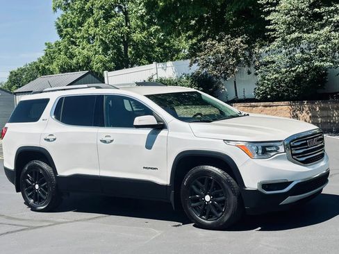 Used 2019 GMC Acadia SLT w/ LPO, Floor Liner Package AWD/4WD image 12