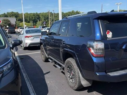 Used 2021 Toyota 4Runner SR5 Premium w/ Moonroof Package AWD/4WD image 4