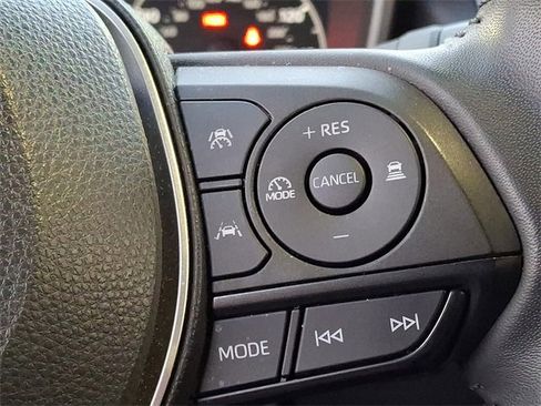 Certified 2024 Toyota Corolla SE image 28