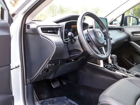 Used 2023 Toyota Corolla Cross XLE w/ Convenience Package image 29