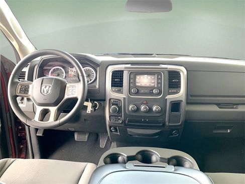 Used 2024 RAM 1500 Classic SLT image 33