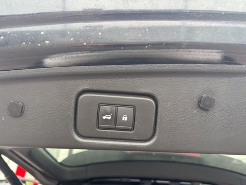 Certified 2023 Nissan Pathfinder Platinum AWD/4WD image 14