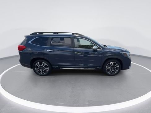 Used 2023 Subaru Ascent Touring AWD/4WD image 2
