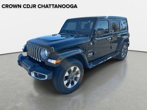 Used 2023 Jeep Wrangler Sahara w/ Cold Weather Group image 9