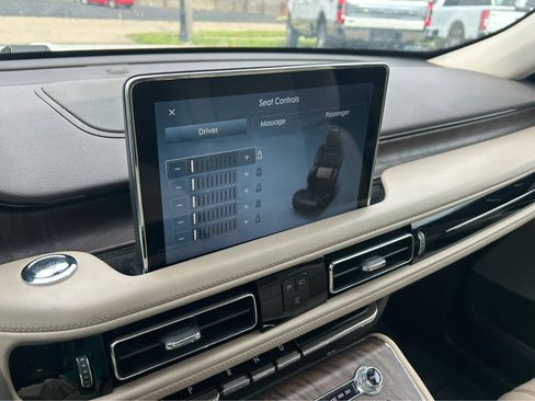Used 2020 Lincoln Aviator Reserve w/ Equipment Group 202A AWD/4WD image 59