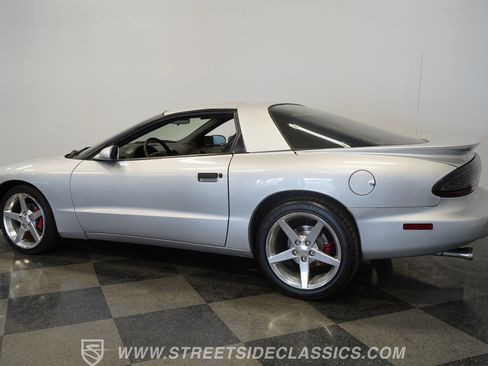 Used 1997 Pontiac Firebird Formula w/ Opt Pkg RWD image 8