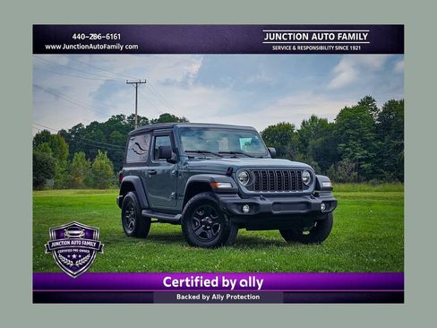 Used 2025 Jeep Wrangler Sport AWD/4WD image 1