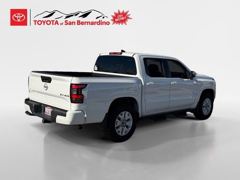Used 2023 Nissan Frontier SV w/ Technology Package image 5