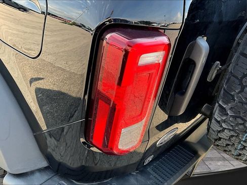 Used 2024 Ford Bronco Black Diamond AWD/4WD image 9
