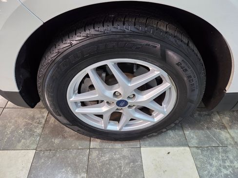 Used 2021 Ford Edge SEL image 33