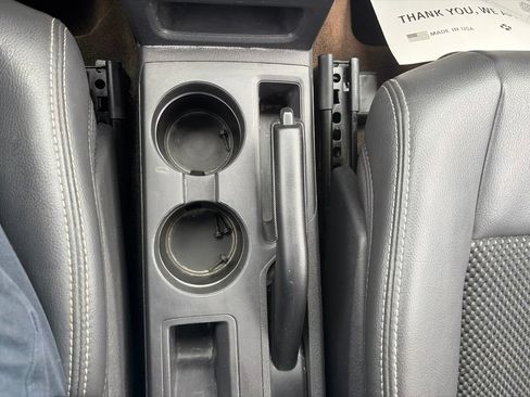 Used 2014 Jeep Compass Latitude FWD image 25