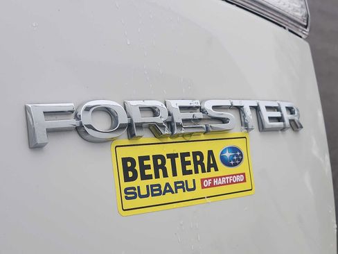 Used 2023 Subaru Forester Premium image 30