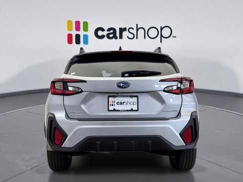 Used 2025 Subaru Crosstrek 2.0i Premium image 4