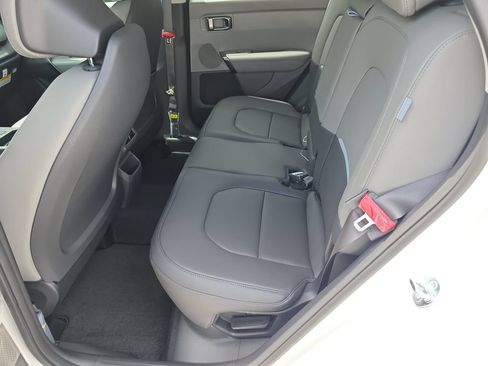 New 2027 Kia Seltos EX FWD image 17
