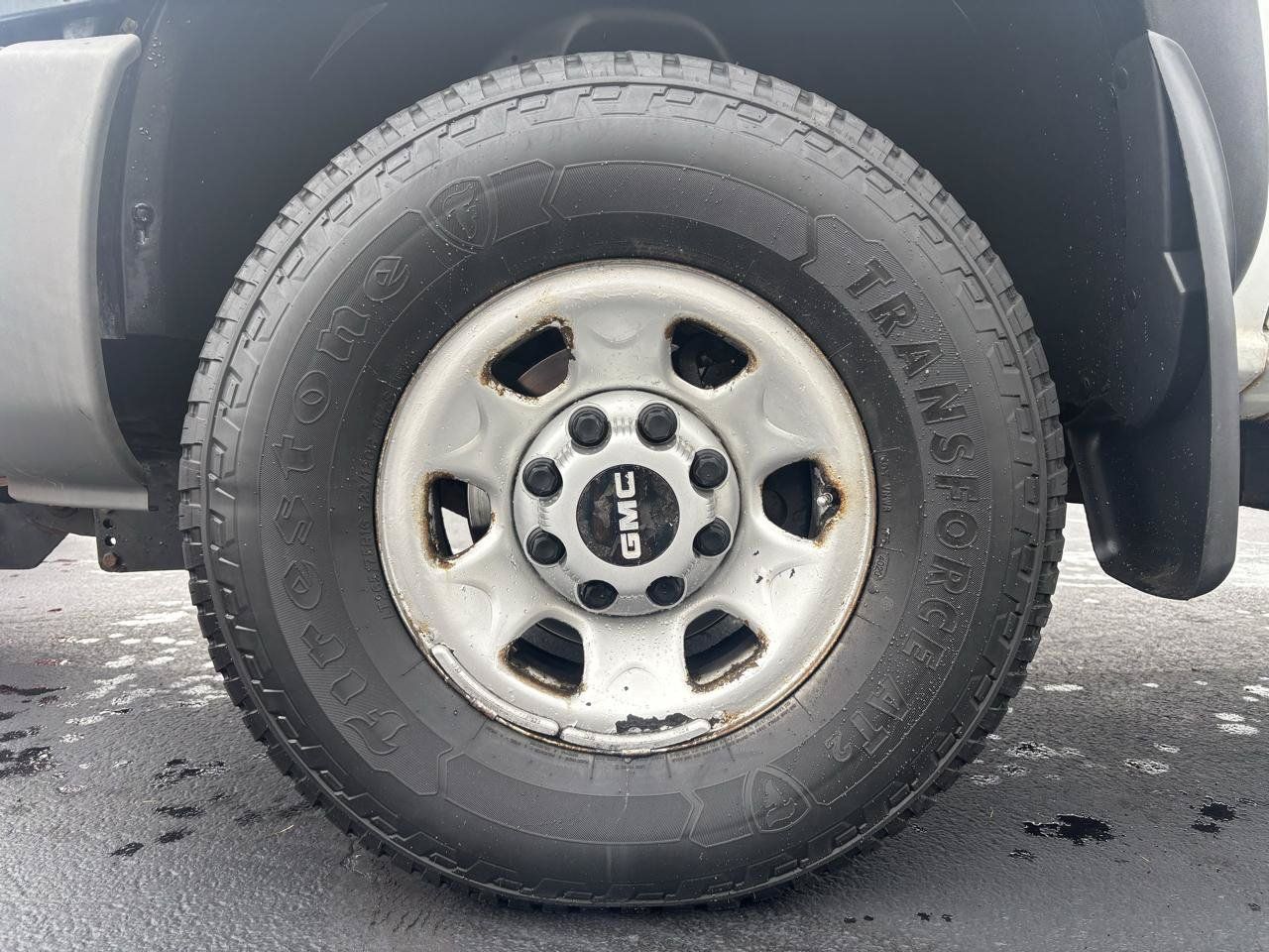 Used 2007 GMC Sierra 3500 W/T AWD/4WD image 30