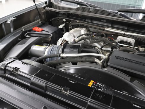 Used 2024 Chevrolet Silverado 2500 Custom w/ Custom Value Package image 17