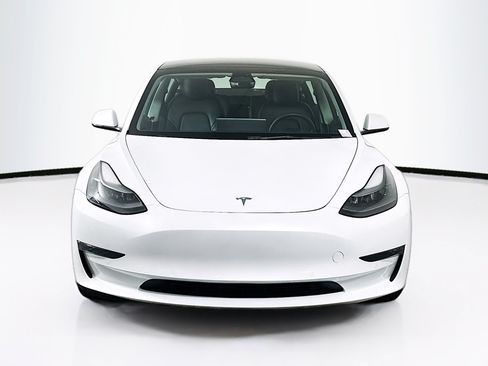 Used 2022 Tesla Model 3 Long Range AWD/4WD image 2