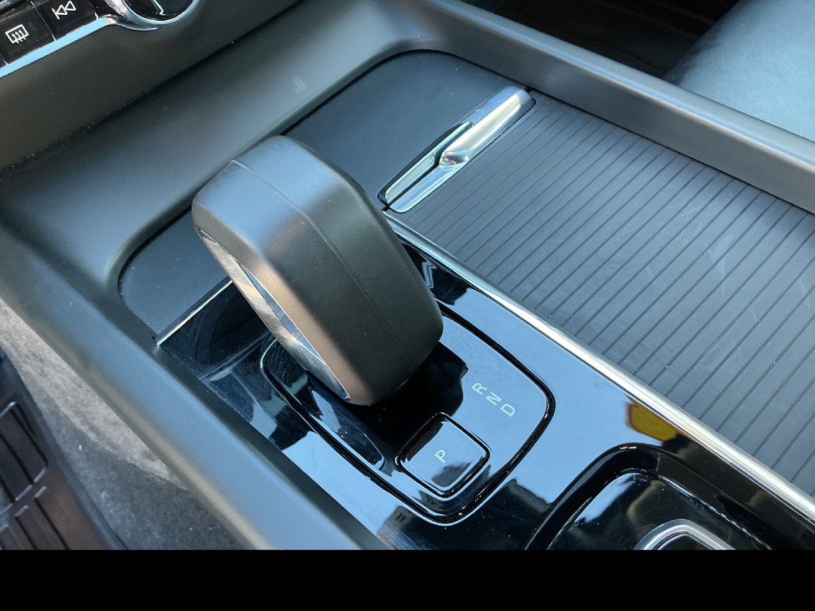 Certified 2024 Volvo S60 B5 Core w/ Climate Package AWD/4WD image 24