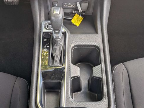 Used 2025 Nissan Sentra SV FWD image 17
