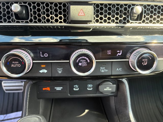 Used 2025 Honda Civic Sport image 17