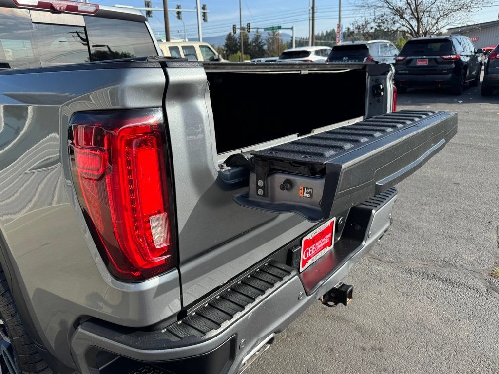 Used 2020 GMC Sierra 1500 AT4 w/ AT4 Premium Package AWD/4WD image 5
