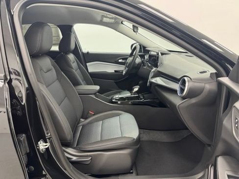 New 2026 Chevrolet Trax LT w/ Driver Confidence Package FWD image 29