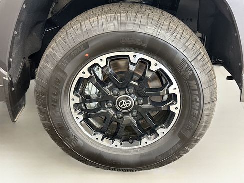 Used 2026 Toyota Tundra SR5 w/ TRD Off-Road Package AWD/4WD image 11