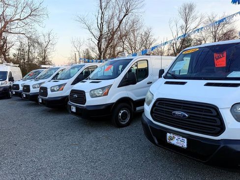 Used 2011 Chevrolet Express 2500 image 7