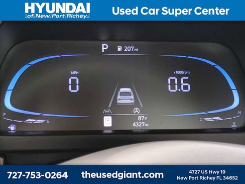 Used 2025 Hyundai Elantra SE FWD image 26