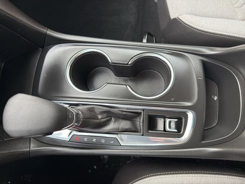 Used 2023 Chevrolet Equinox LS w/ LS Convenience Package image 24