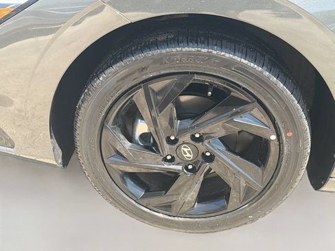 New 2026 Hyundai Elantra SEL Sport Premium FWD image 32