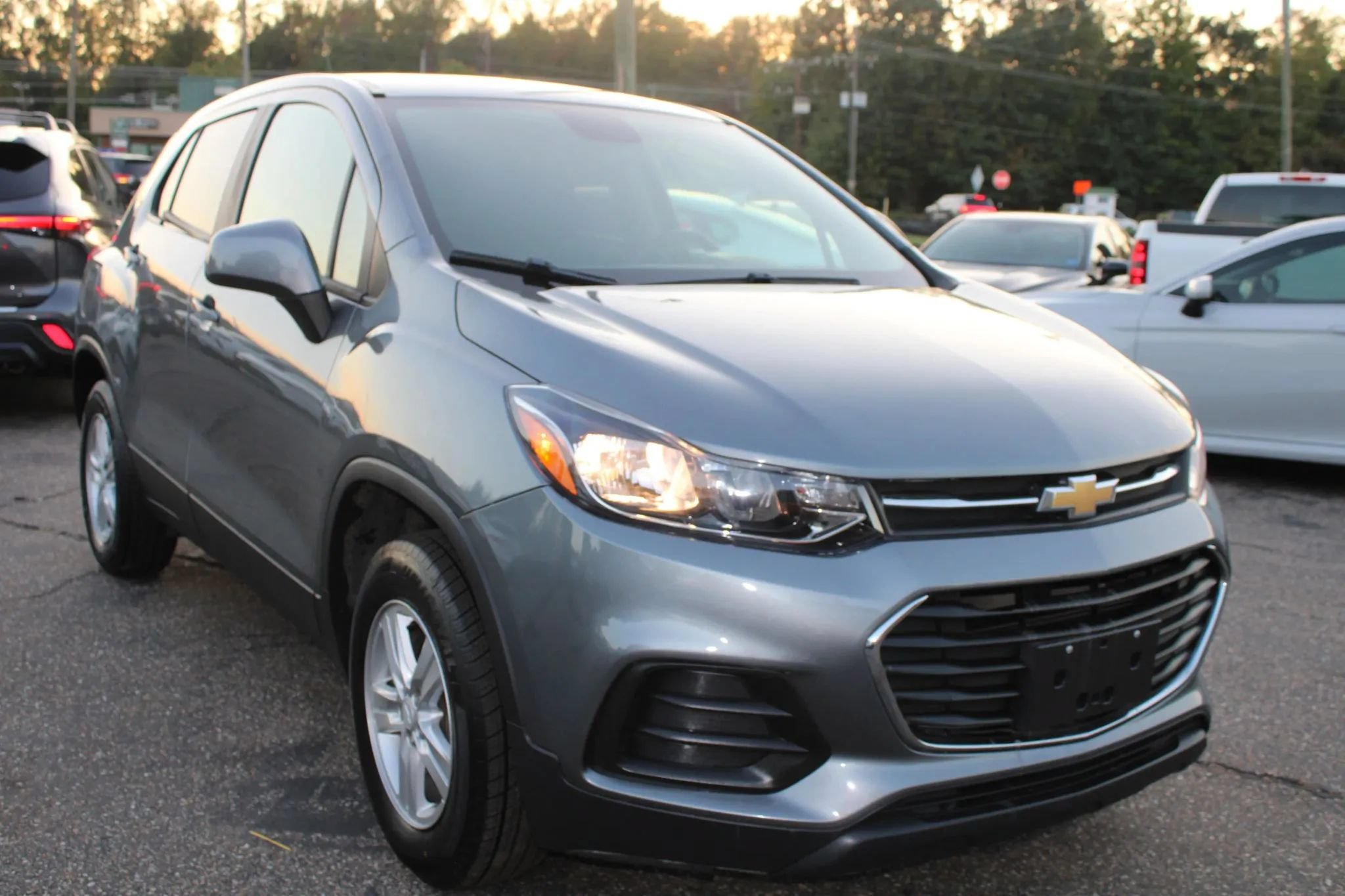 Used 2020 Chevrolet Trax LS w/ Tint and Cruise Package AWD/4WD image 3