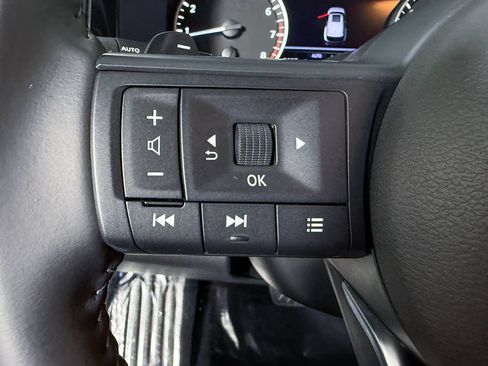Certified 2024 Nissan Pathfinder SV AWD/4WD image 27