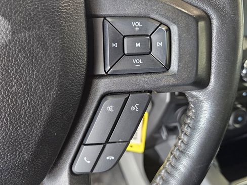 Used 2018 Ford F150 XLT w/ Equipment Group 302A Luxury image 16