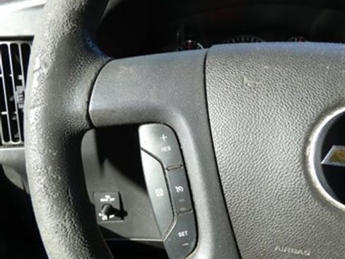 Used 2017 Chevrolet Express 3500 image 35