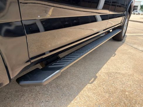 Used 2019 Ford F150 XLT w/ Equipment Group 302A Luxury AWD/4WD image 10