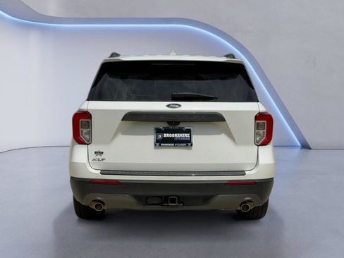 Used 2022 Ford Explorer XLT w/ Equipment Group 202A RWD image 6