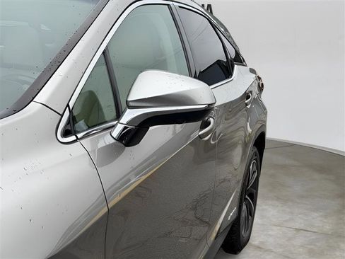 Used 2017 Lexus RX 450h AWD image 8
