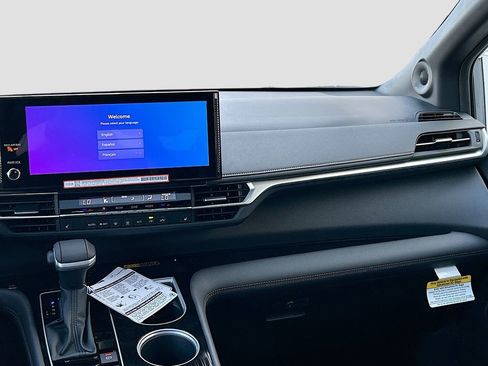 New 2025 Toyota Sienna XLE Woodland Edition AWD/4WD image 21