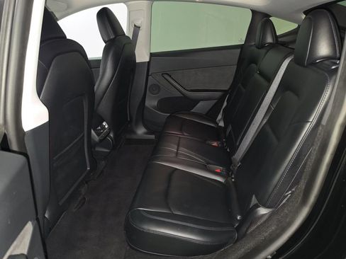 Used 2023 Tesla Model Y Long Range AWD/4WD image 7