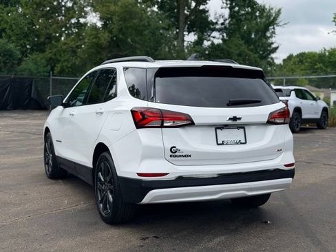Used 2023 Chevrolet Equinox RS w/ LPO, Floor Liner Package FWD image 6
