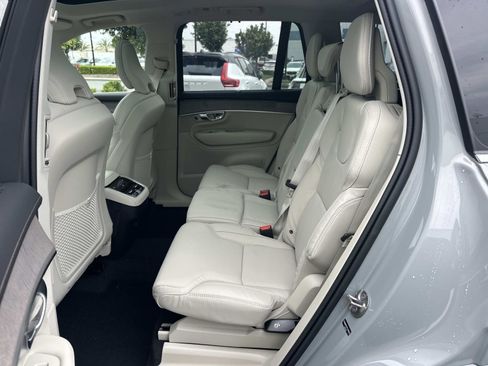 New 2026 Volvo XC90 B6 Ultra w/ Protection Package image 17