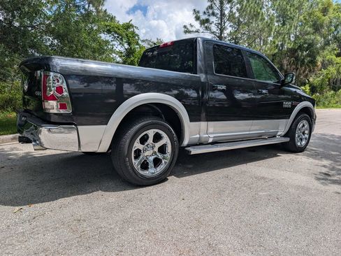 Used 2016 RAM 1500 Laramie w/ Convenience Group AWD/4WD image 7